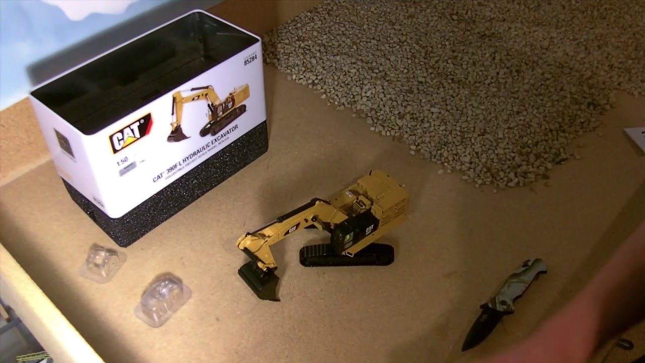 Diecast Masters Cat 390F LME Unboxing