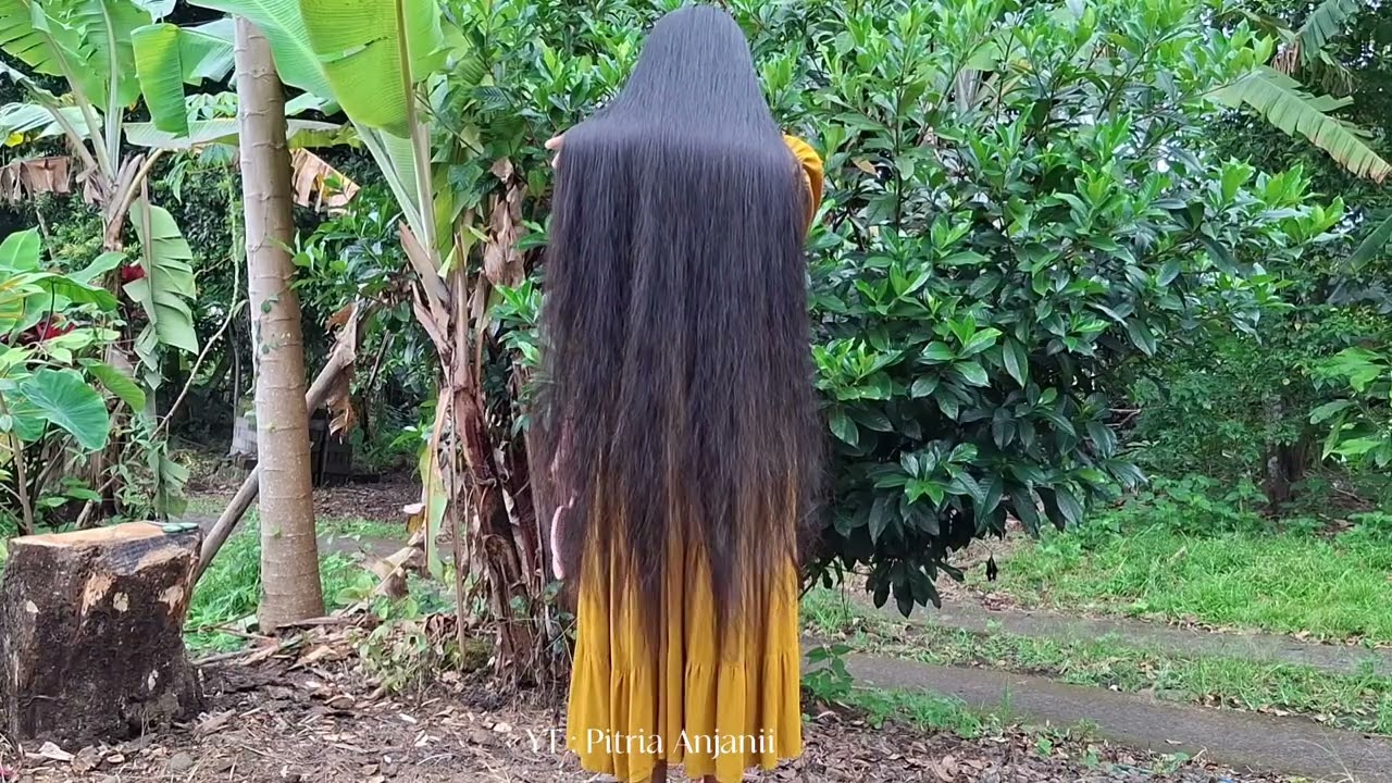 Comb long hair forward | Hairplay Rambut Panjang