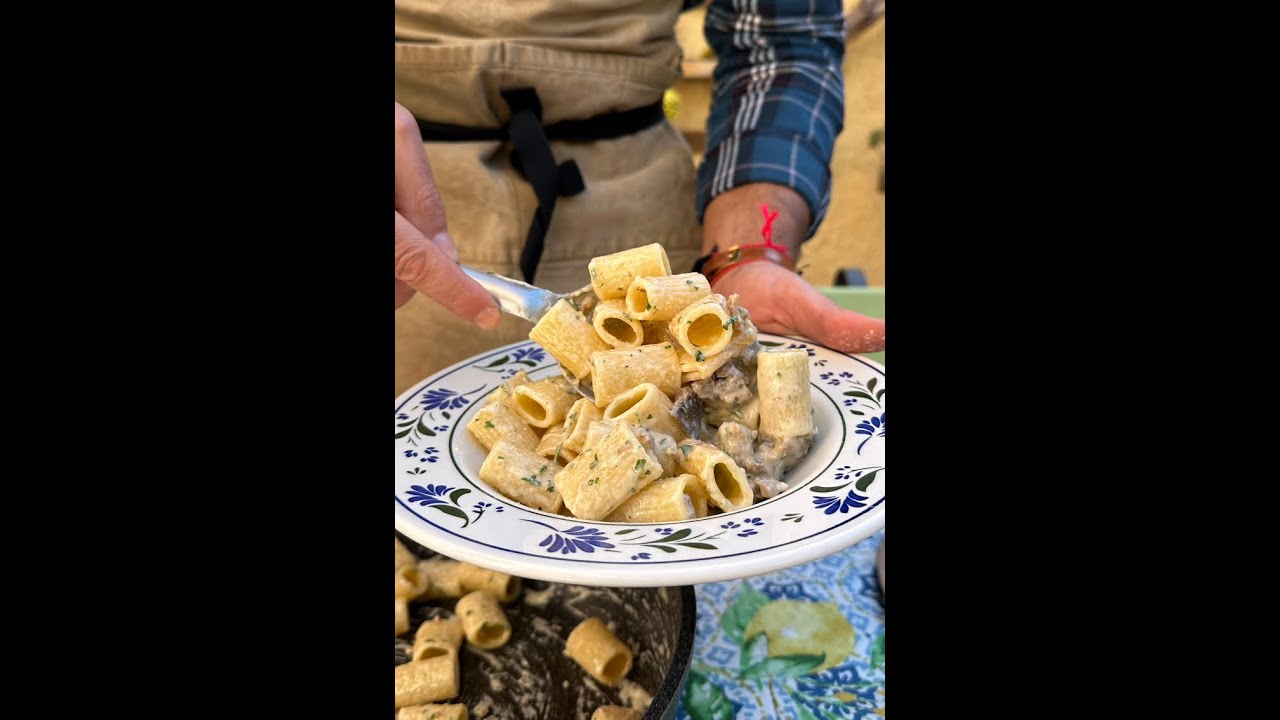 Pasta Alla Boscaiola - Pasta Sausage and Mushroom