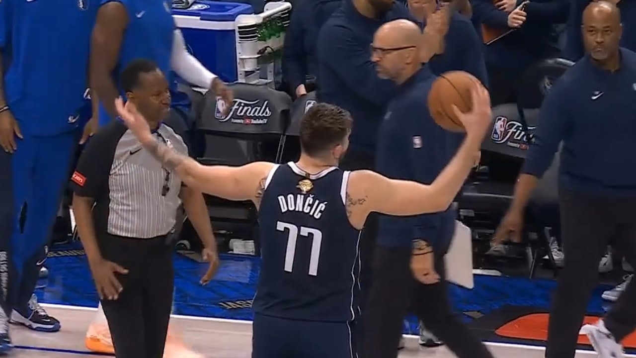 Luka Doncic wasn't happy Jason Kidd called a timeout while on 20-2 run in Game 3 😬