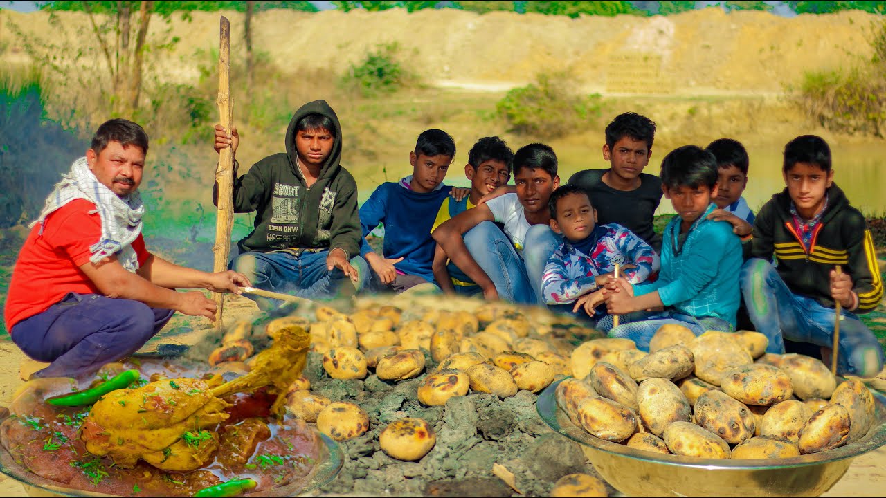 नए साल पर गांव के बच्चों के साथ मिलकर बनाया बिहारी लिट्टी चिकन Village Party Desi Litti Chicken