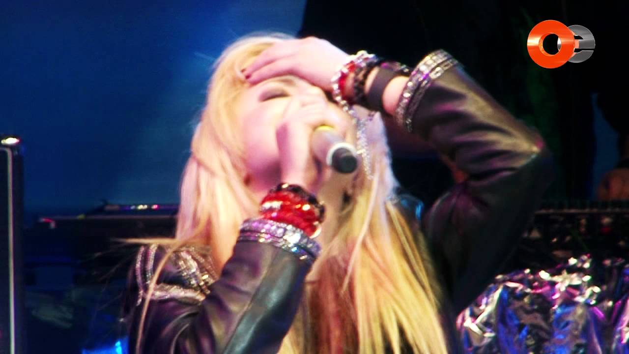 Pandora feat. Stacy - Why-Magistral [LIVE OE VIDEO MUSIC AWARDS 2011]