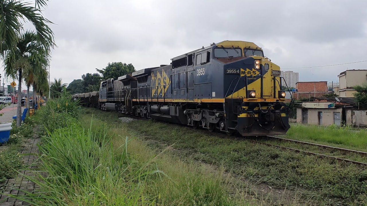MRS - C44-EMi + AC44i trem de Carga Geral Passando em Belford Roxo - RJ.