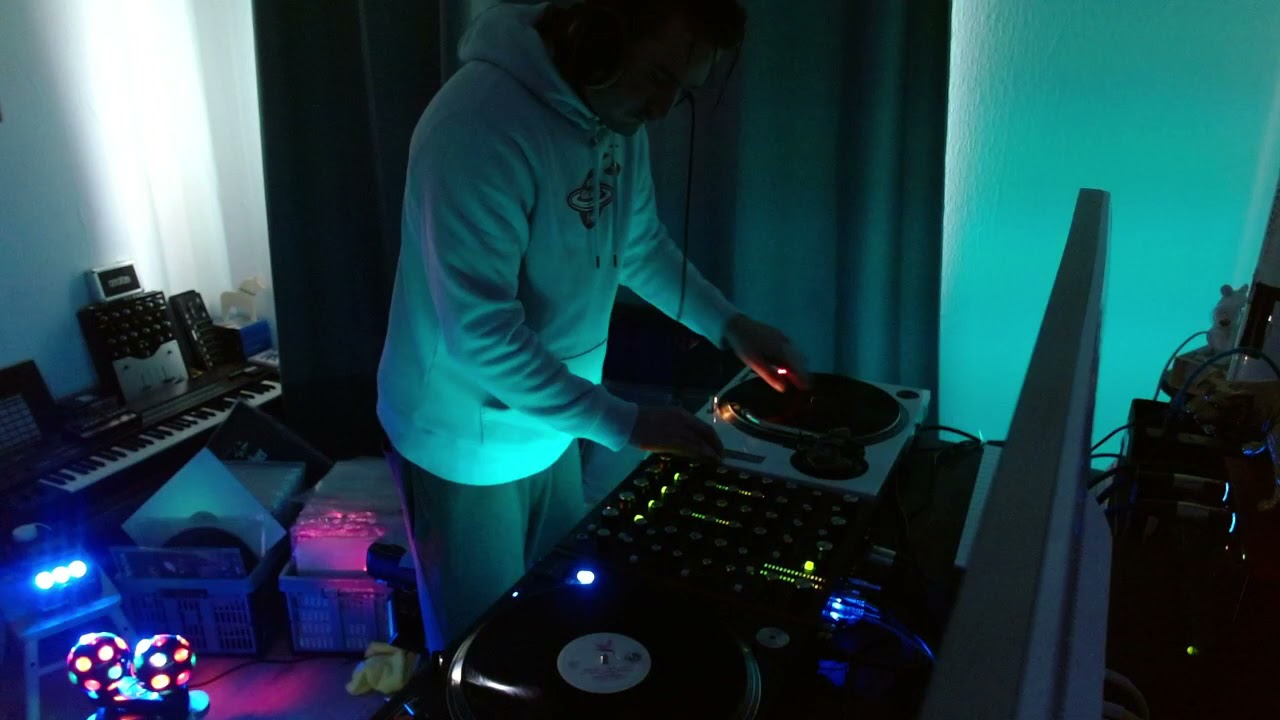 SPACE OPERATOR - Outline 2021 DJ set