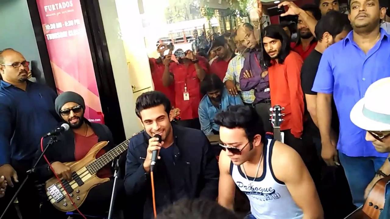 SANAM LIVE PERFORMANCE AT FURTADOS