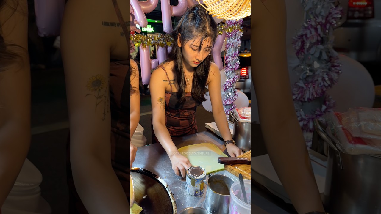 Roti Lady's Younger Sister helps Roti Shop