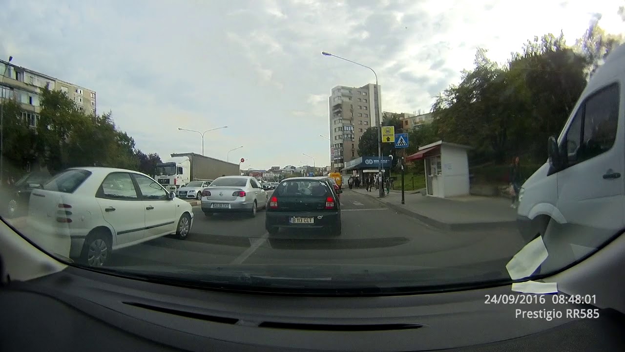 # 1 Intamplari din trafic -- Oras Pitesti || Compilatie accidente