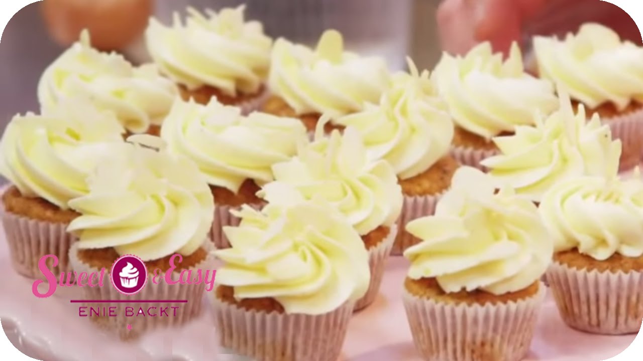 Pudding-Törtchen mit Äpfeln | Sweet & Easy - Enie backt | sixx