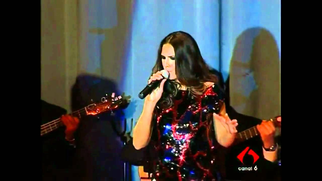Alma Llanera y Nuria Fergo -DOS CRUCES-.flv