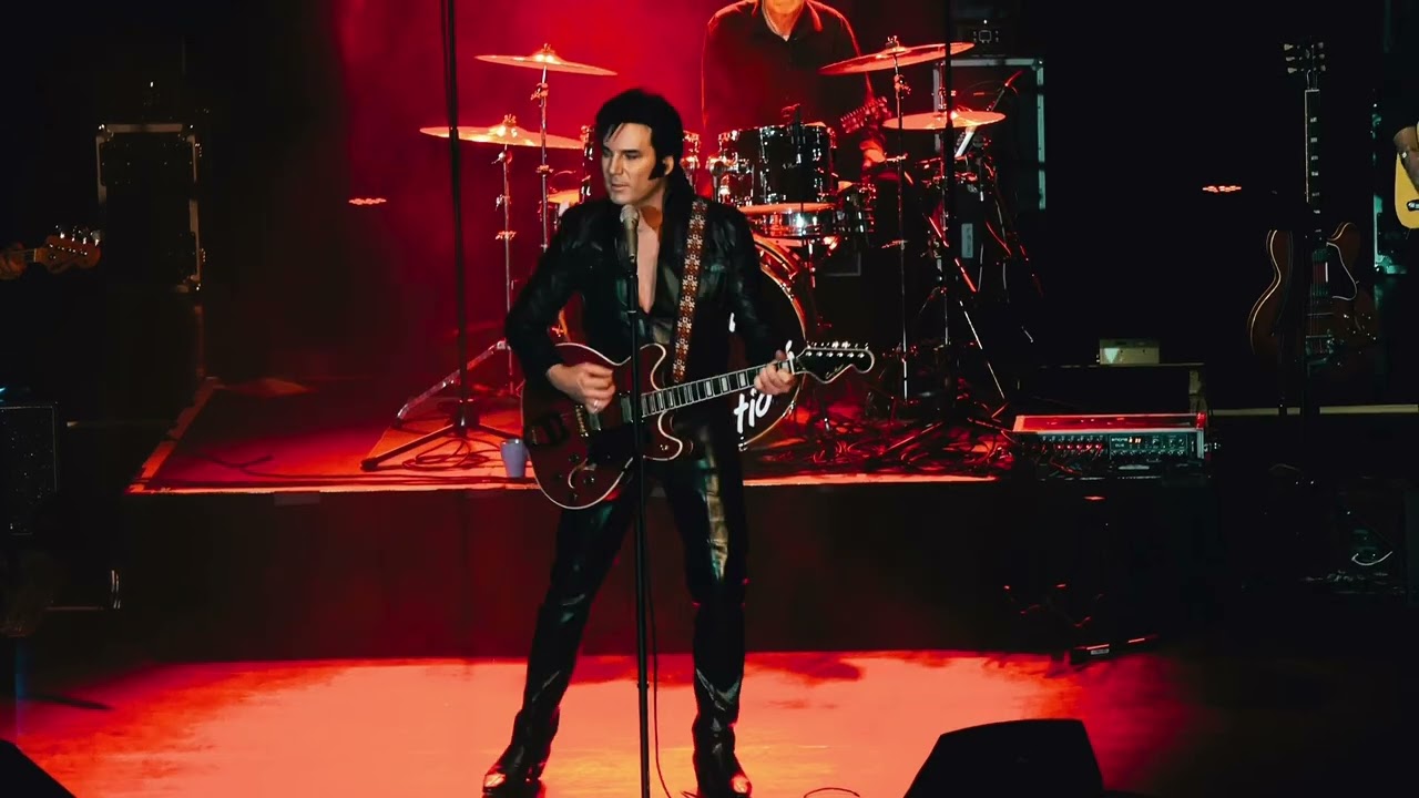 Chris Conner, one of the best and most successful Elvis tribute artists in the world, at the Steven 