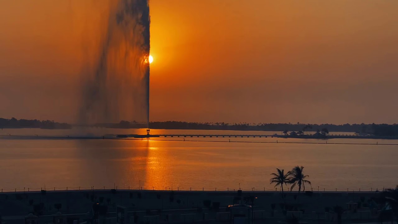 view of Sunset behind King Fahd&rsquo;s fountain in Jeddah, Saudi Arabia