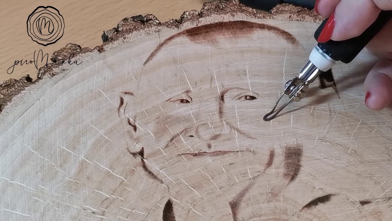 Portret - pirografia na brzozie Portrait - pyrography on a birch