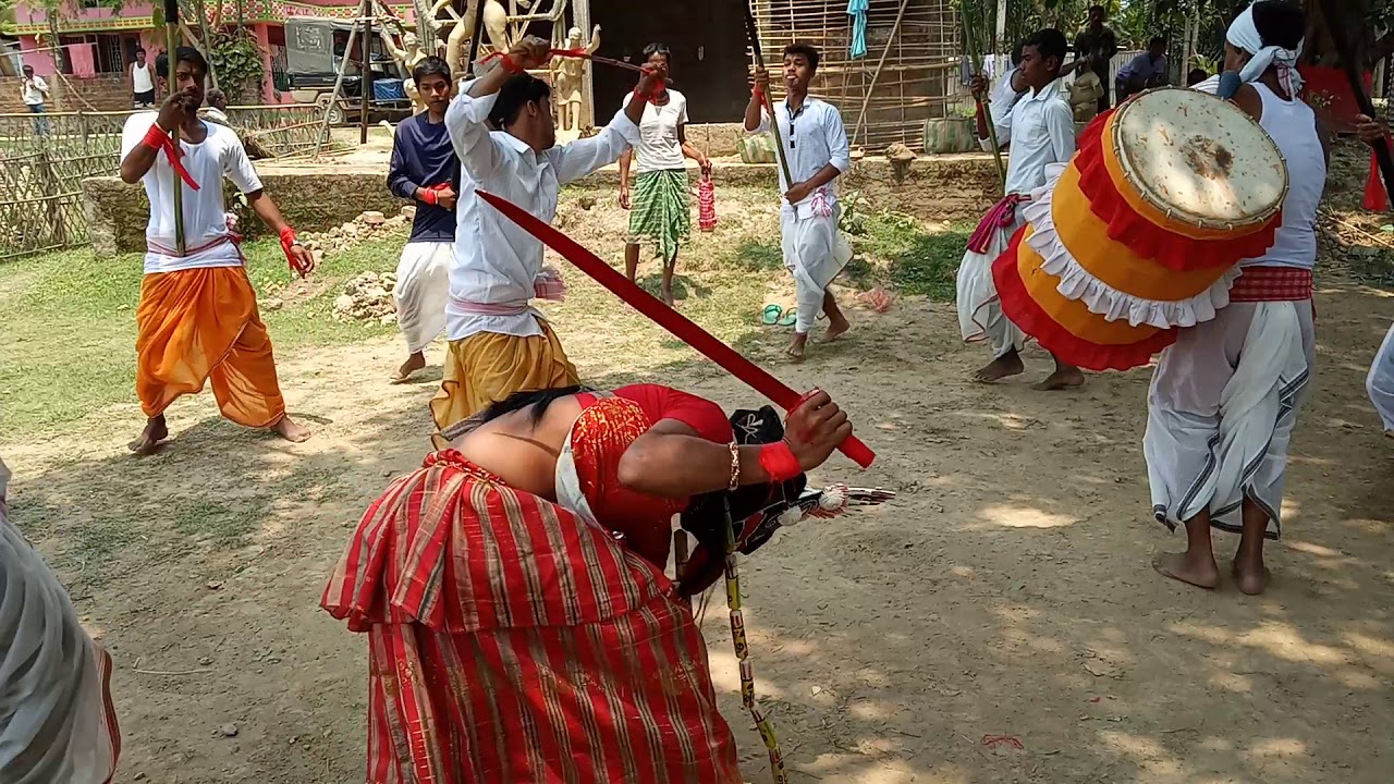 Maa Kali pujar nritto