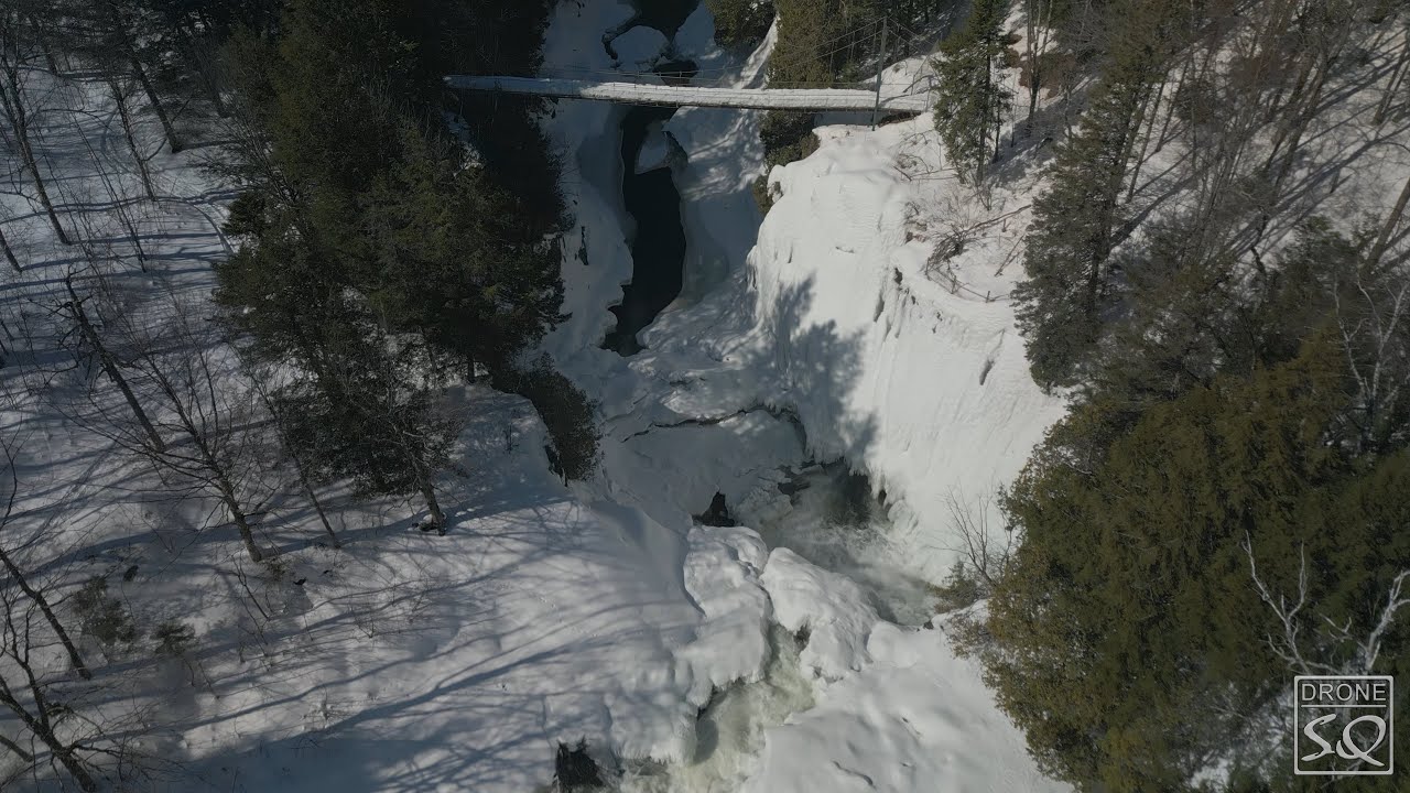 Parc de la chute Ste Agathe en hiver 2023 03 12