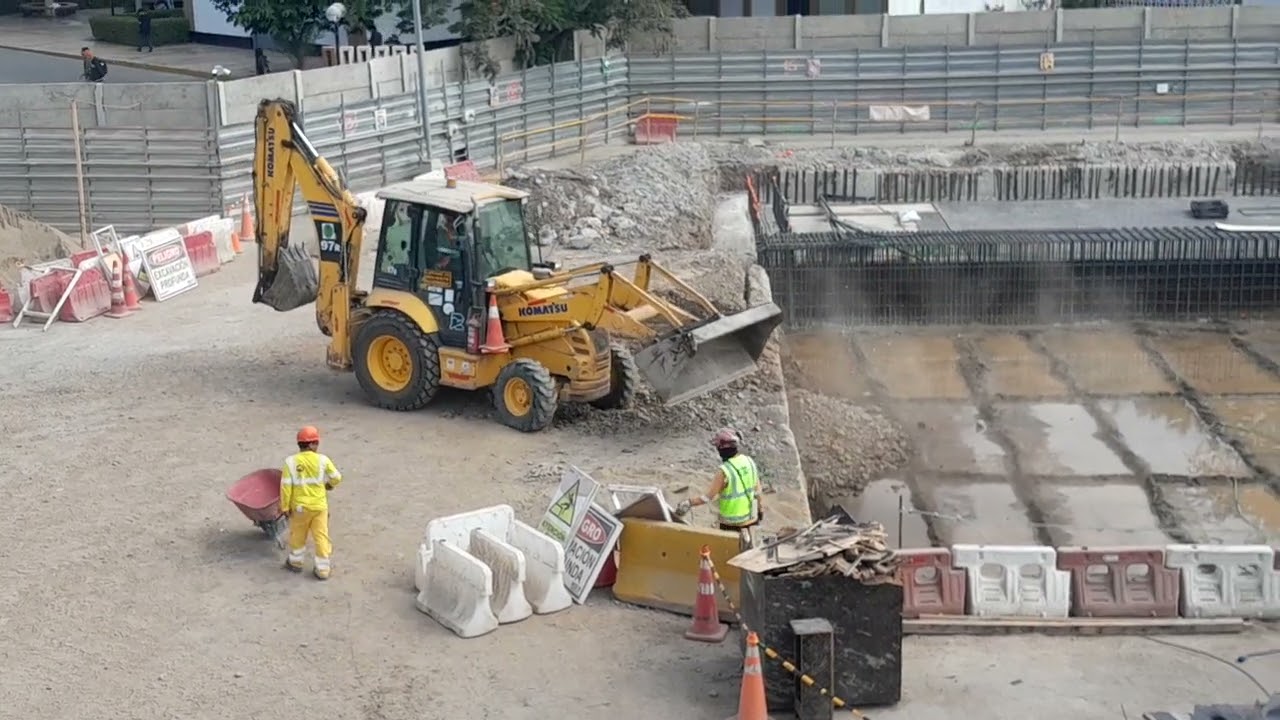 Desde los EXTERIORES DE LA ESTACION SAN MARCOS DE LA LINEA 2 - Avance de obras- Mayo 2025.