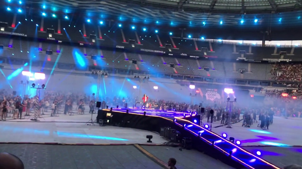 Rockin' 1000 - Un autre monde (Téléphone cover) - Stade de France 29/06/19