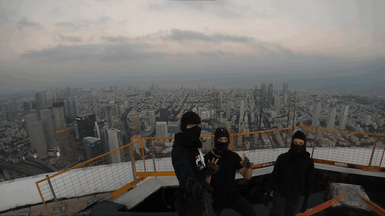 Climbing the tallest skyscraper in the city!