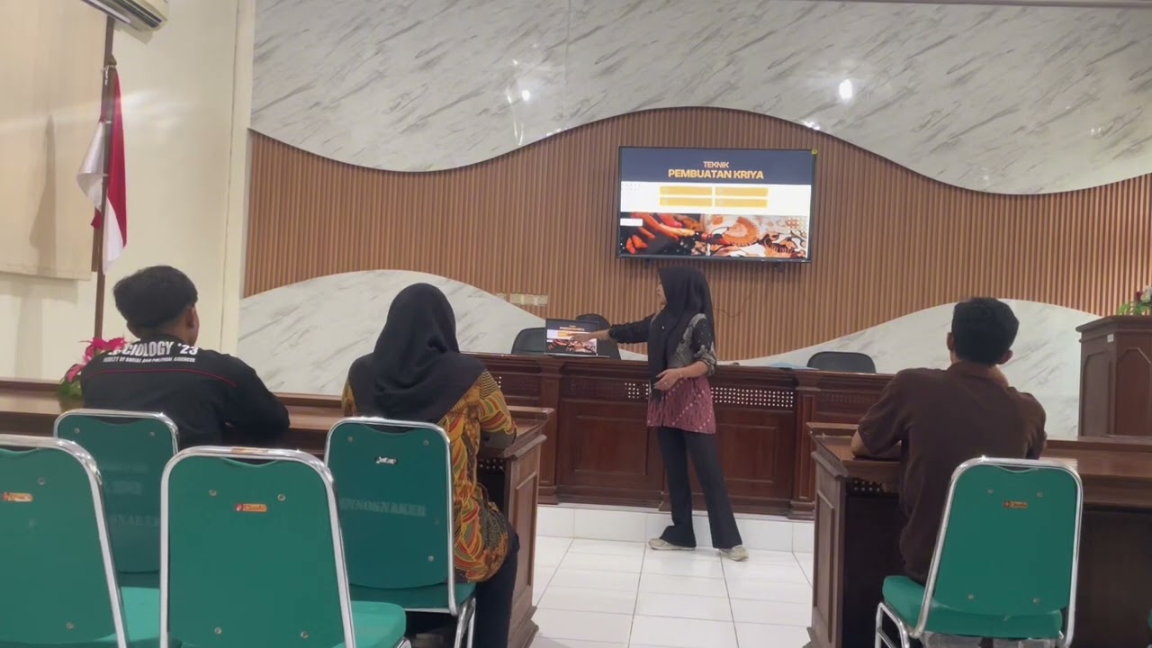 Vidio pembelajaran dalam kelas dengan materi Seni .Nama:Indah Khoirun NisaNIM:5401421027