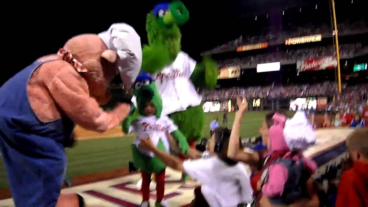 Kids in Costumes Dance on Dugout with Philly Phanatic & Hatfield Pig