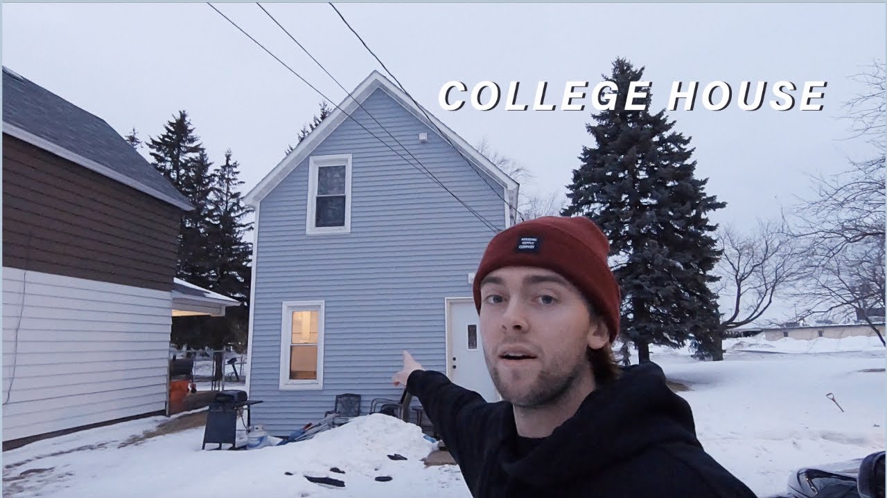 College House Tour! (Hockey)