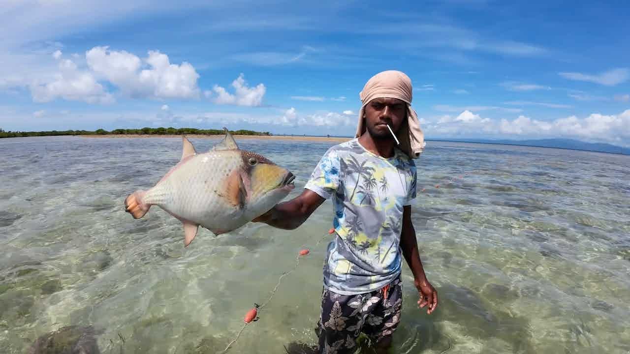 Fishing For Triggerfish With The Village Fishermen🐠🇫🇯