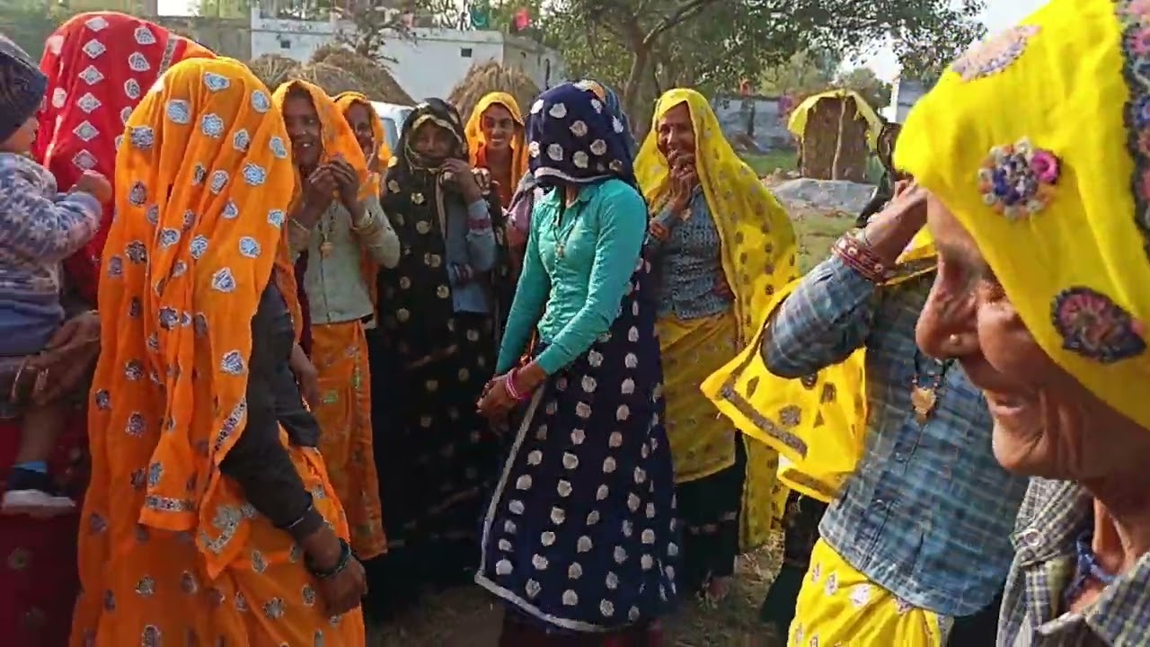 डाबला में महिलाओं ने गाए धमाकेदार गीत और किया डांस #sunitameena #youtubevideo #rajasthani #meenageet