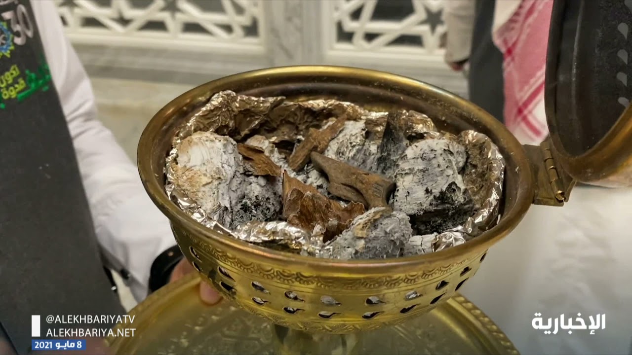 60 كلغم من العود يومياً لتطييب المسجد الحرام