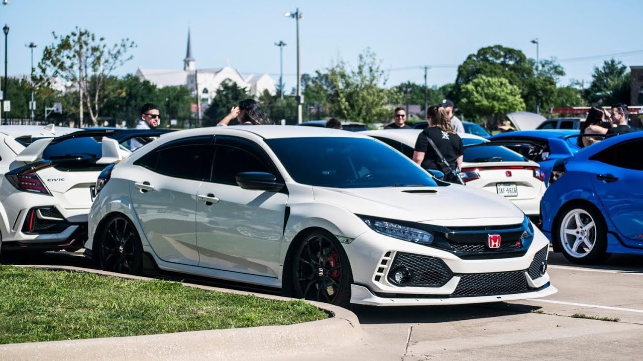 Installing swift springs on my type R.   Lowering springs Honda civic typer FK8.