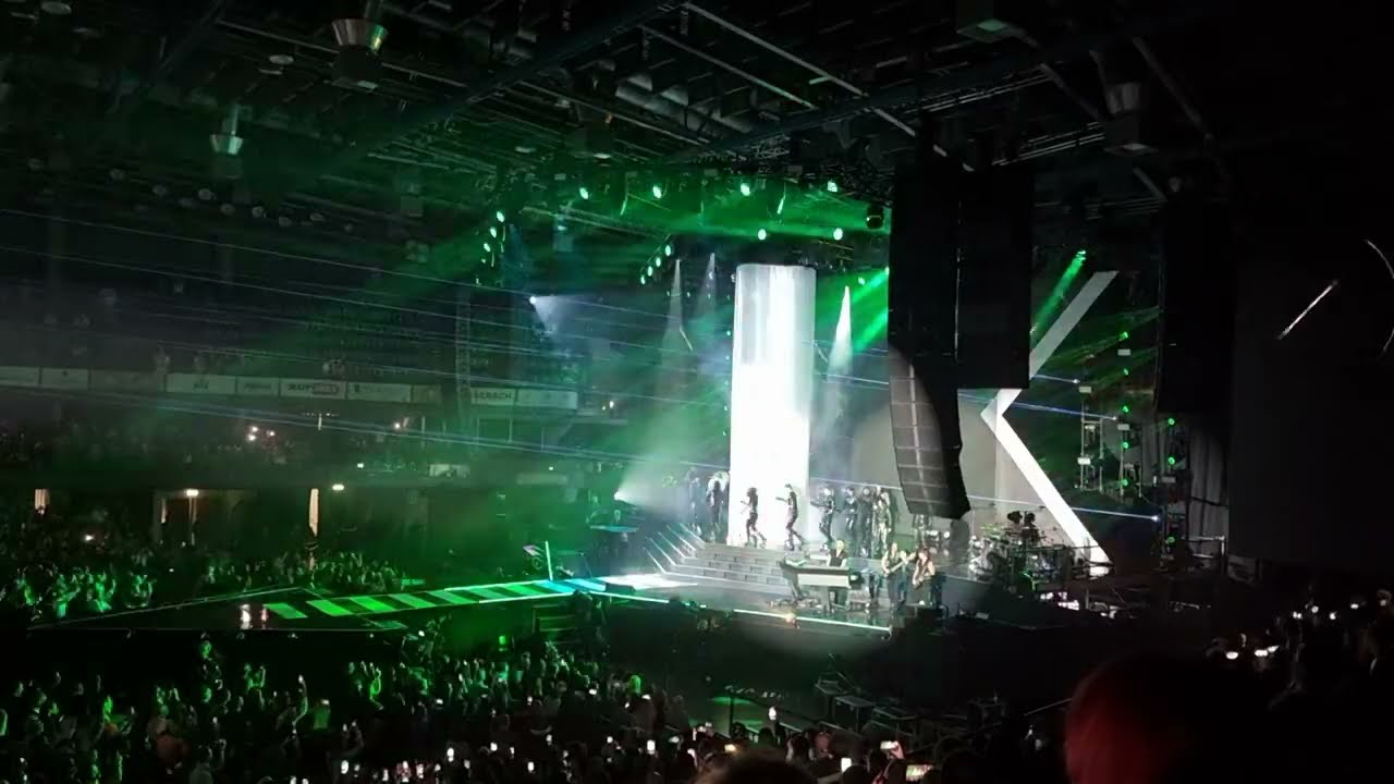 Il primo passo sulla luna - Laura Pausini World Tour 2023/2024 - 22/12/2023 Mandela Forum Firenze
