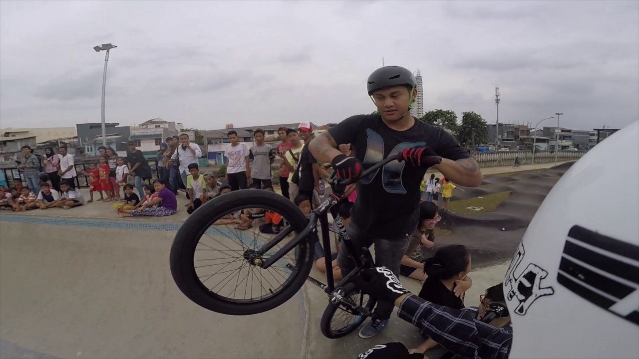 satu hari bersama okke oktavianus di kalijodo xtreme park