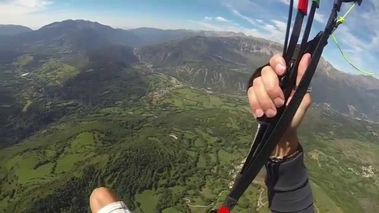 INCREIBLE VUELO  PARAPENTE EN CASTEJON DE SOS