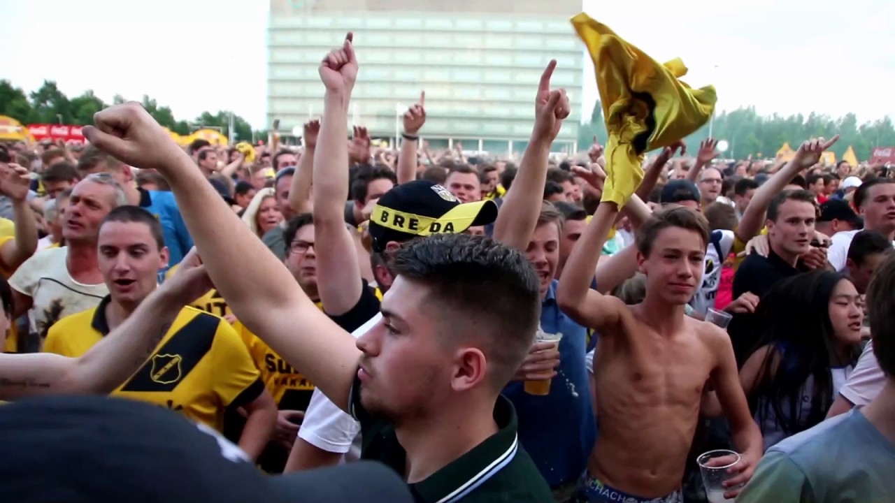 Promotie NAC Breda: feestje op P5