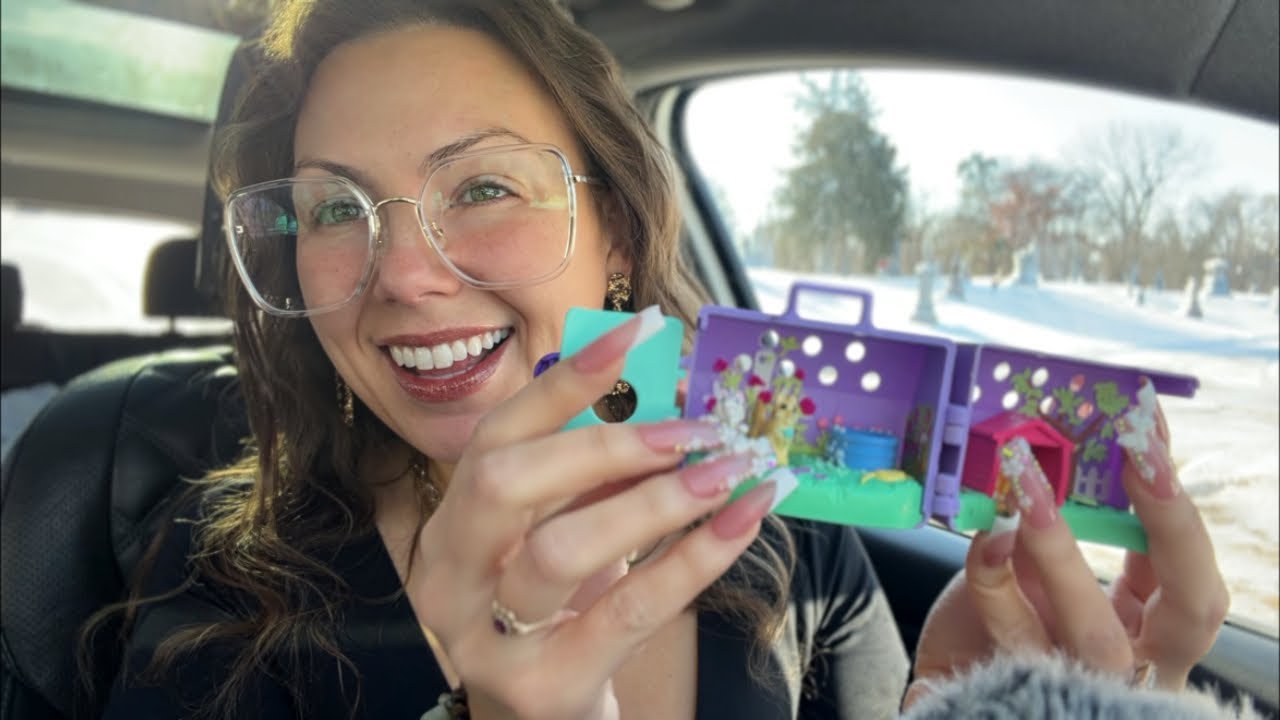 asmr/ nail tapping + nostalgic toy chat 💬 🥰