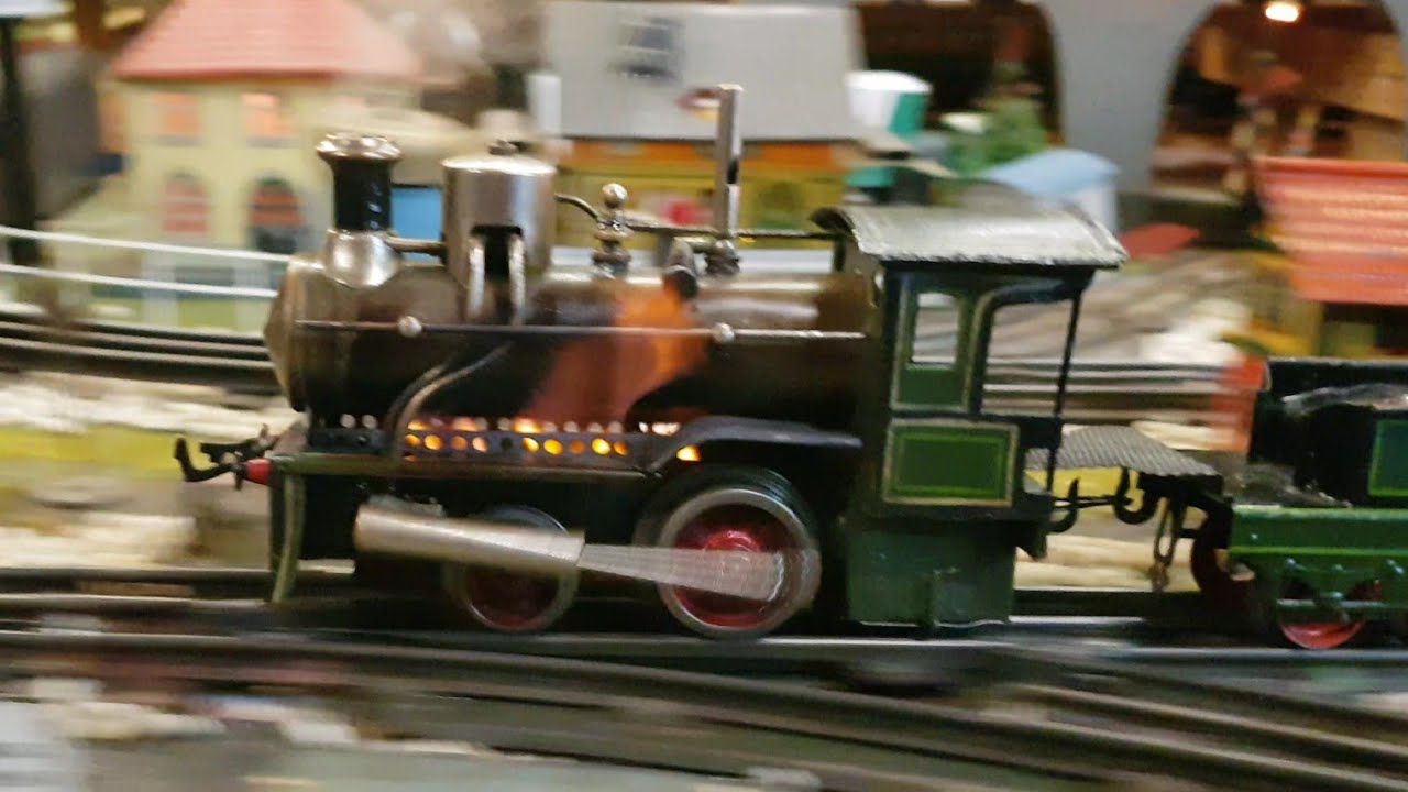CLASSIC TINPLATE STEAM AND ELECTRIC POWERED TOY TRAINS IN O GAUGE
