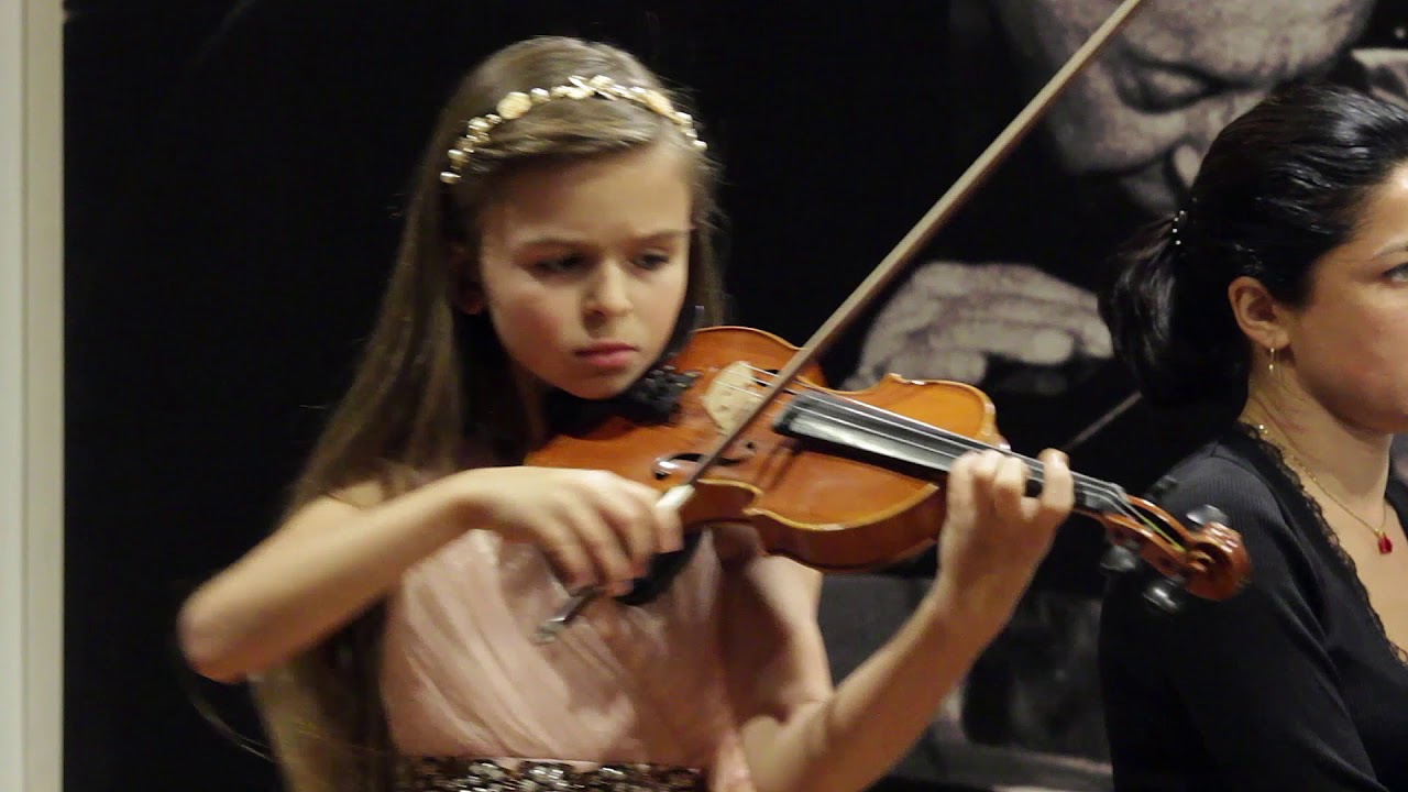 Anastasia Mischula (10) Wieniawski „Scherzo Tarantelle“, Op.16