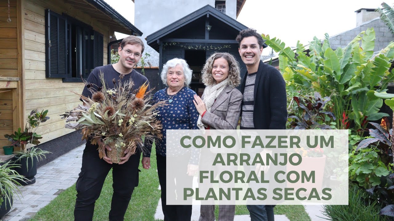 Arranjo floral com plantas secas