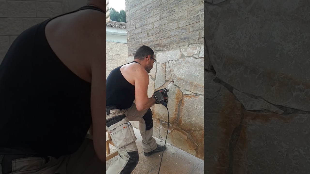 Como hice 1 de los 4 agujeros de ventilación para airear una zona hueca sobre de la casa.