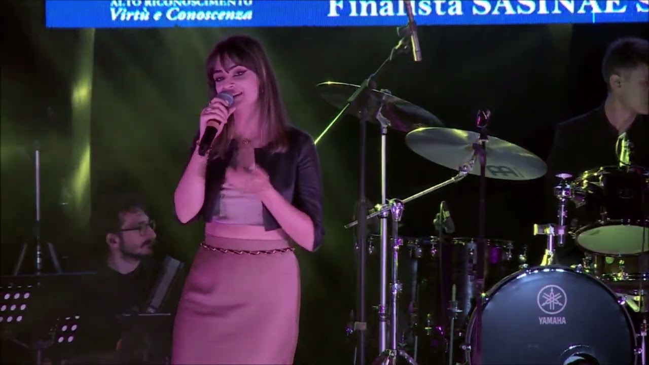 Roberta INTRIERI -  Solamente un po'.  Finalista al SASINAE FESTIVAL - INTERNATIONAL SONG CONTEST