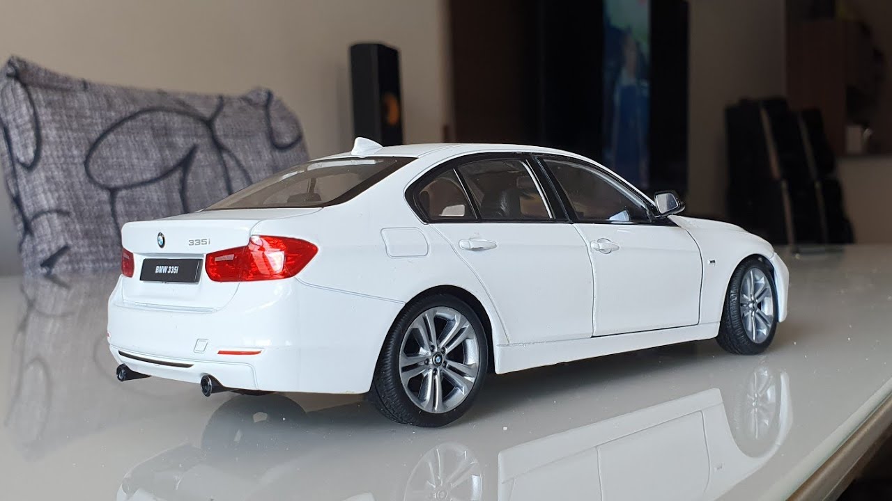 Bmw 335i branca escala 1/24 welly 