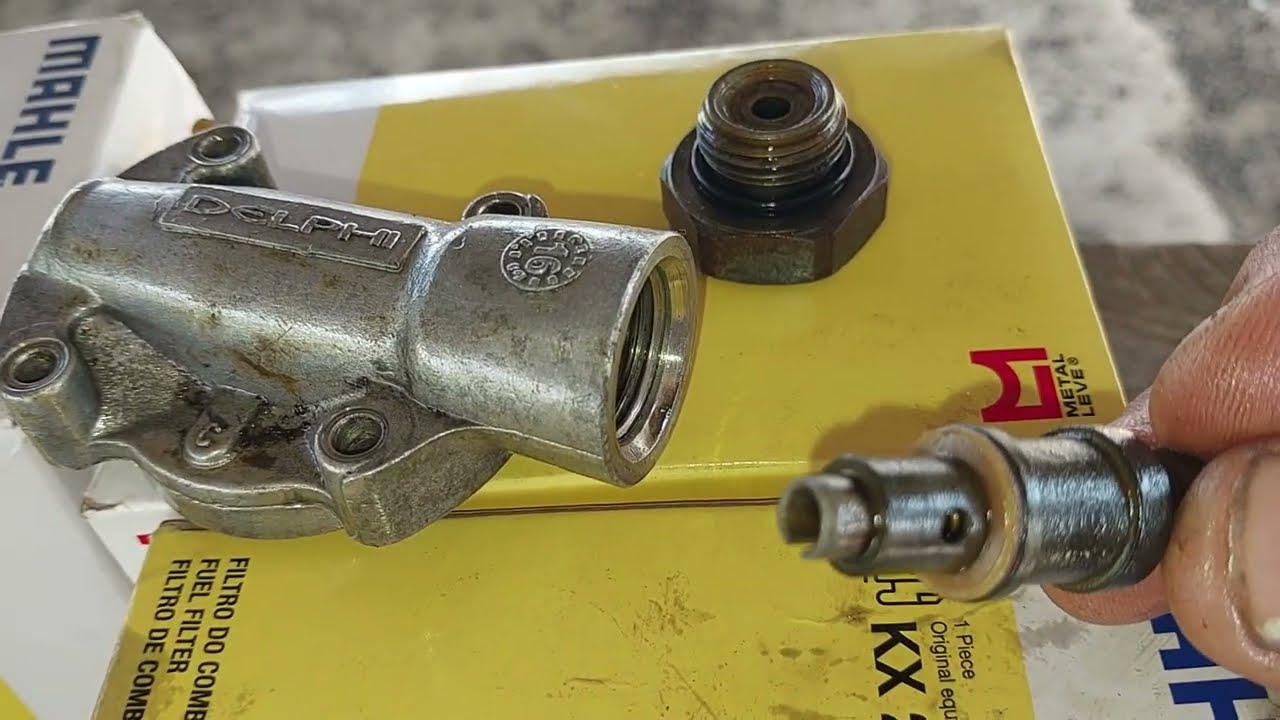 como desmontar o filtro peneirinha  da bomba injetora DELPHI.