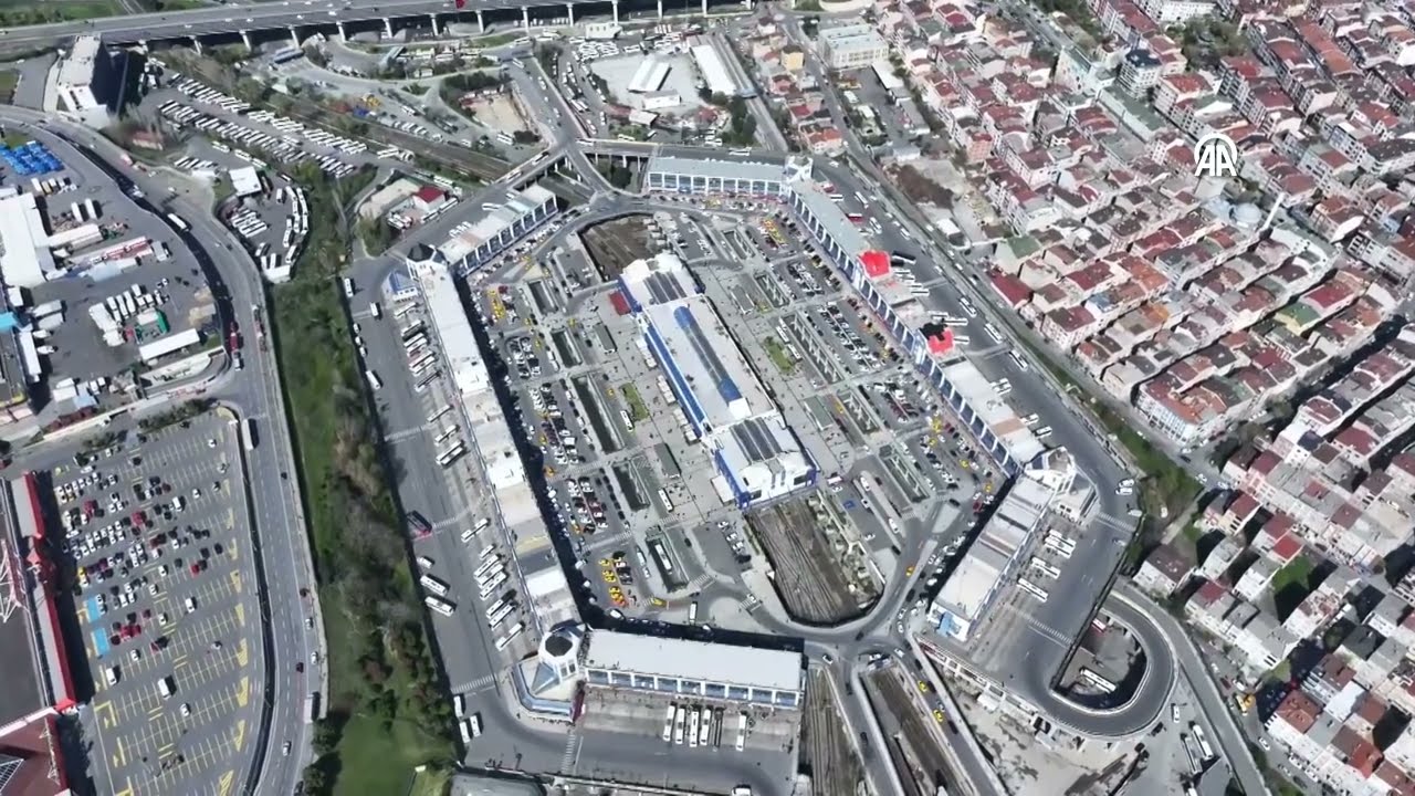 Esenler Otogar  - (DRON) B&uuml;y&uuml;k İstanbul Otogarı'nda bayram yoğunluğu I TURİZM G&Uuml;NL&Uuml;Ğ&Uuml;