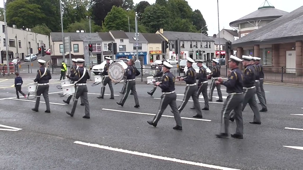 Annual 11th Night Parade in Enniskillen by Fermanagh 7 B+T flute Bands part 1,2