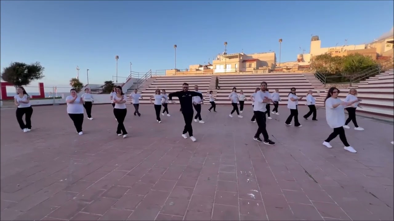 UNIVERSAL DANCE  ANFITEATRO VILLA A MARE LA PUTUKITA coreografia Joey e Rina