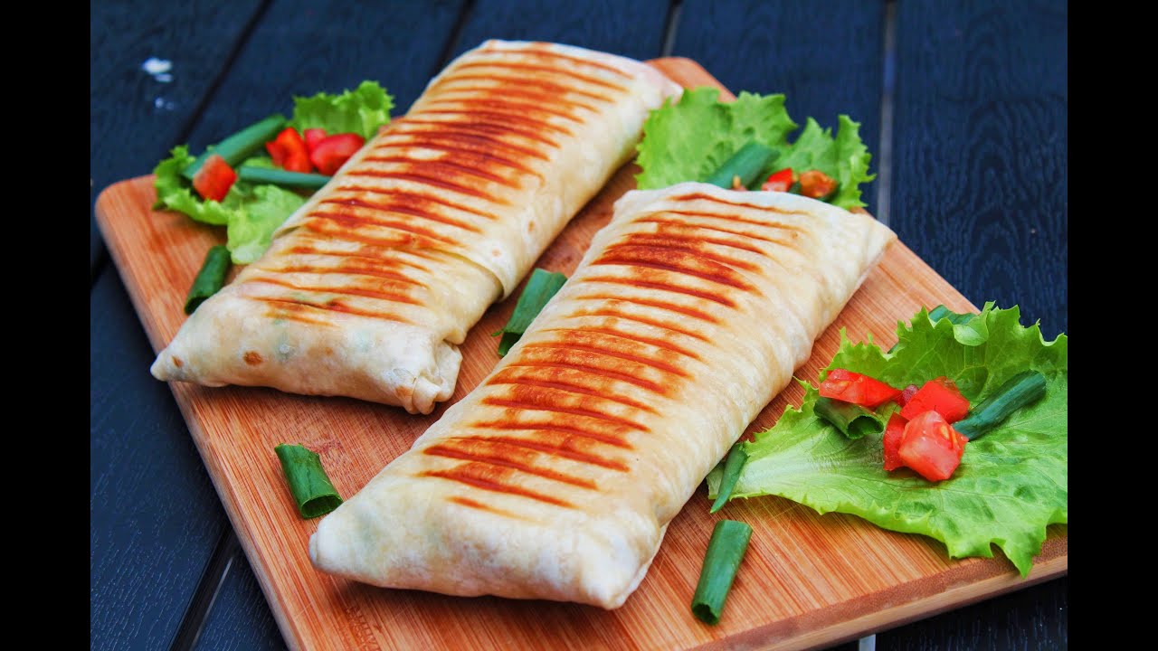 Tortilla zawijana z dw&oacute;ch wrapy XXL pyszny sos :-)