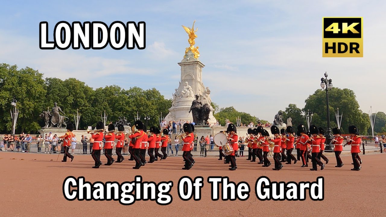 🇬🇧  London's Changing Of The Guard at Buckingham Palace | Walking London [4K/HD]