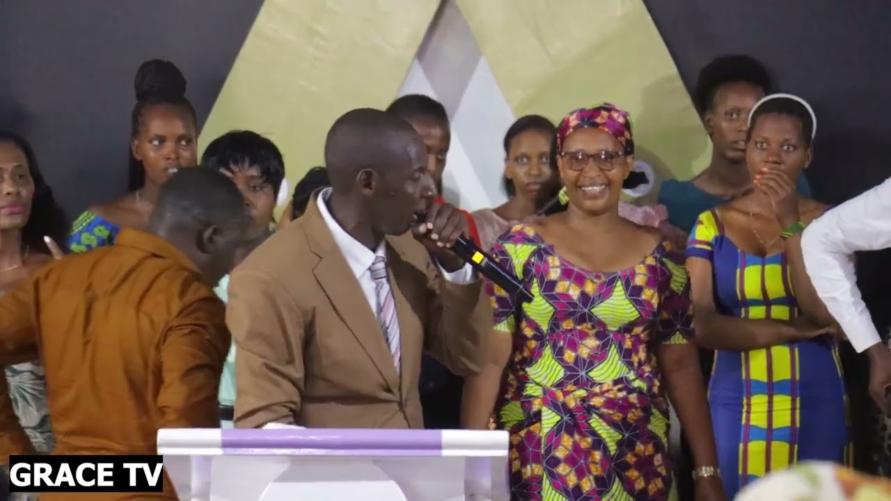 UMUKUNGA NABAYUMBE BA GRACE KASARANI PIANIST MUNINI 🎹🎹 ARAHISHURIWE🔥🔥🔥