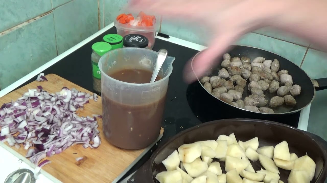 Запеканка с колбасой в духовке
