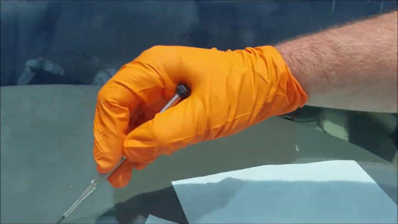 Ремонт сколов и трещин на лобовом стекле от Glass Monkey Windshield Repair в Мерфрисборо.