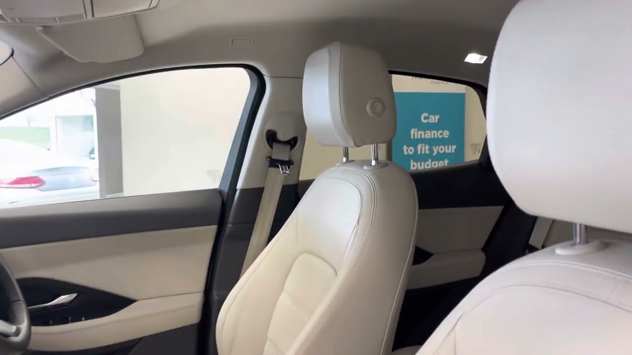 2019 19 JAGUAR E-PACE 2.0 S 5d 198 BHP