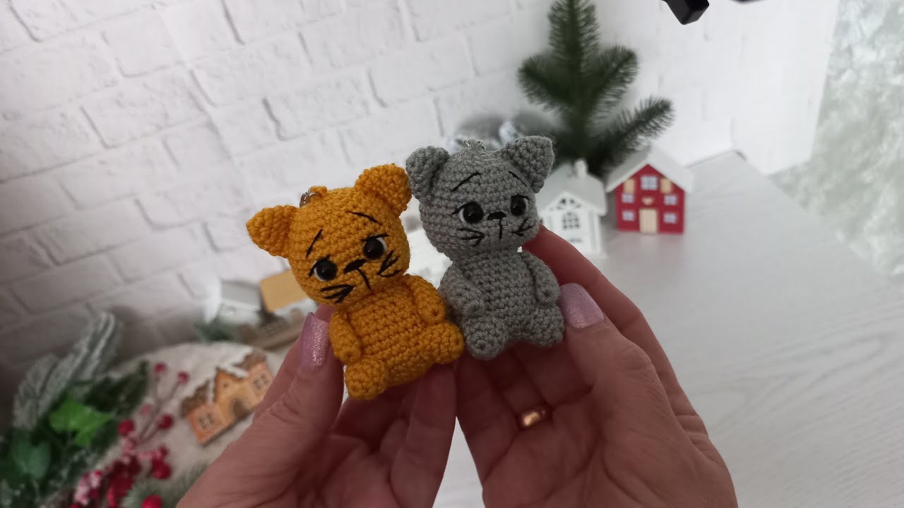 МК брелок котик гачком